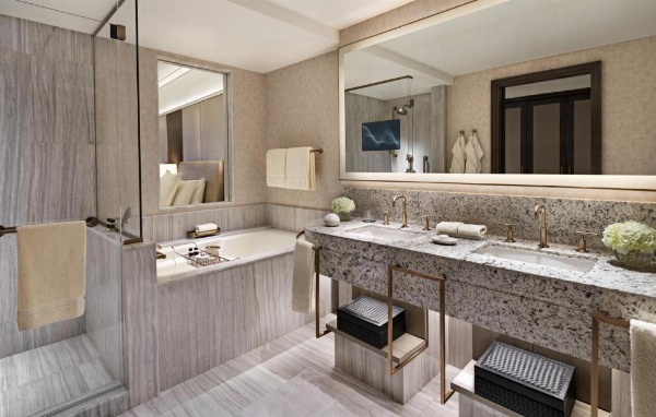 Four Seasons Hotel Riyadh at Kingdom Centre image 30